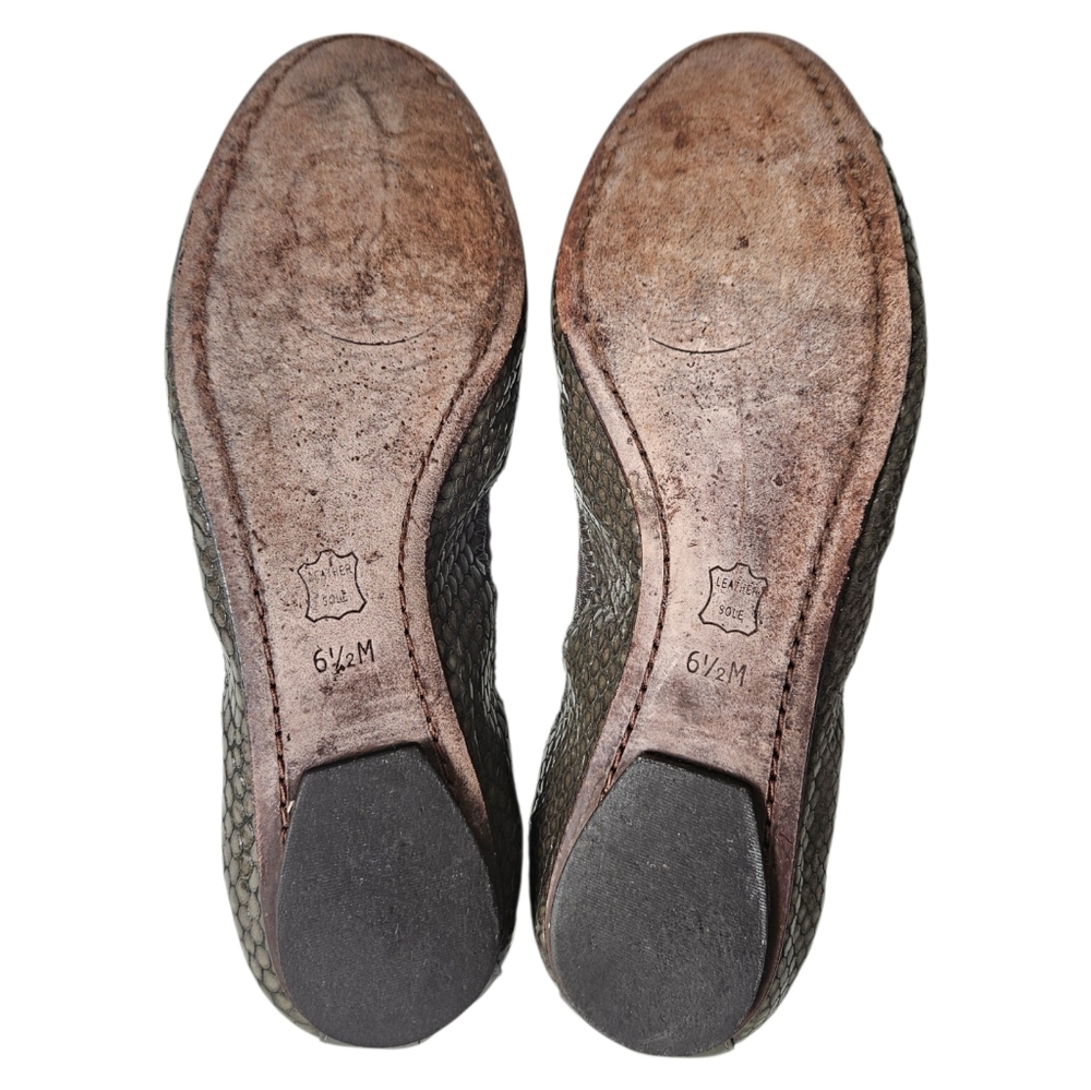Tory Burch Snake-Effect Cap Toe Leather Ballet Flats Bow Gray 6.5 - Picture 8 of 9